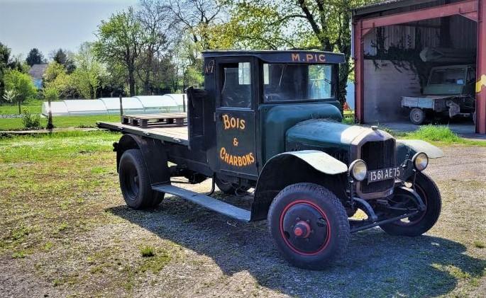 Ancien camion des annees 31