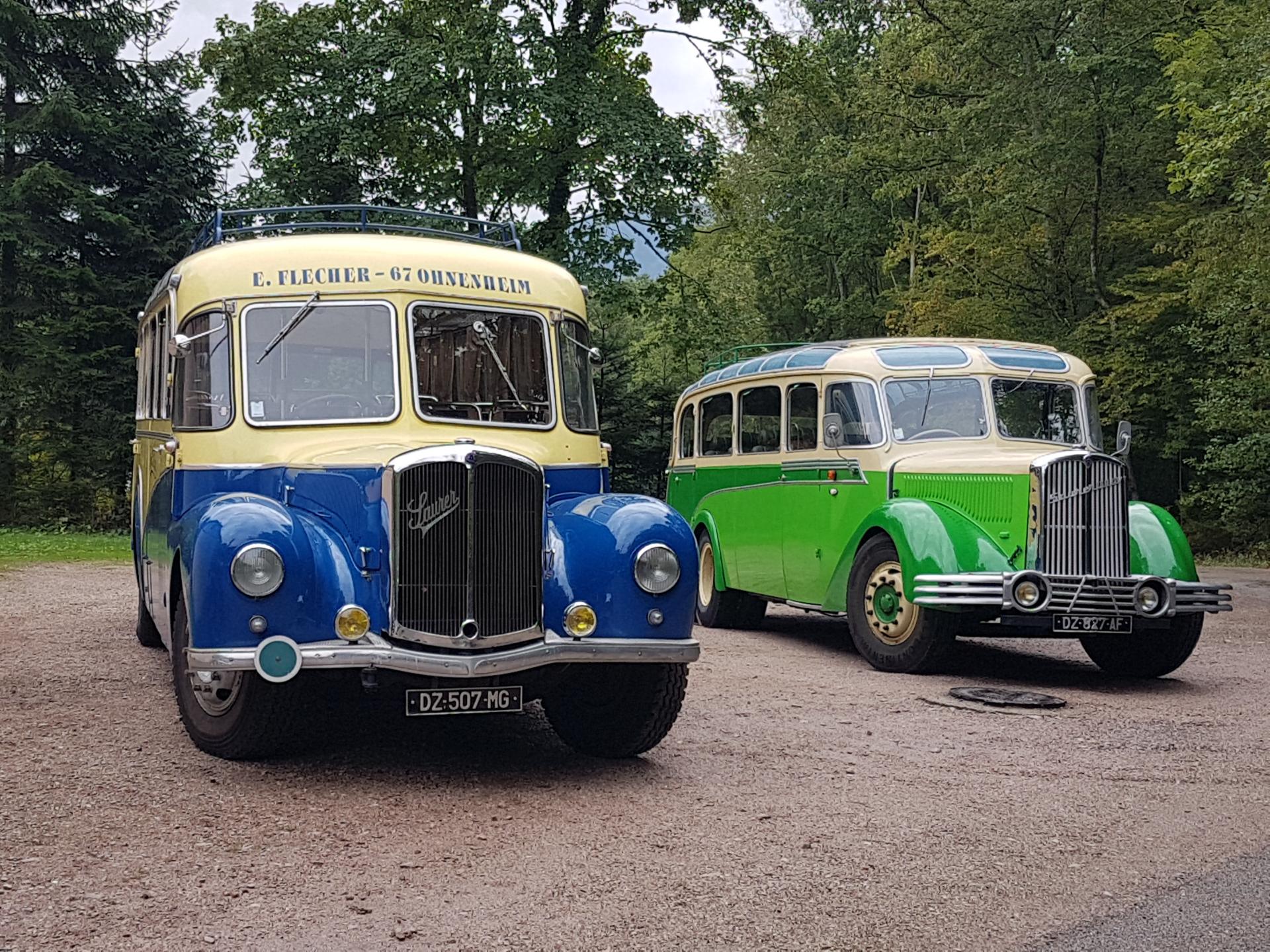 Deux de nos cars saurer