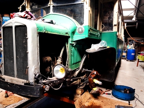 Refection des freins sur le bus parisien TN6 de 1932